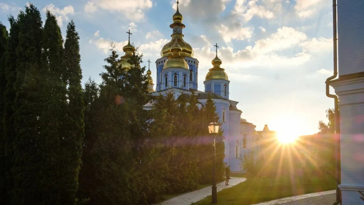 Погода в Україні 4 червня: де буде до +27, а де залишиться прохолодно