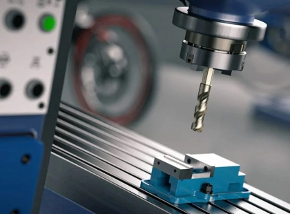 Зупиніть ручне «чаклунство» на ЧПК: як SOLIDWORKS CAM скорочує шлях «від моделі до станка» у 2025 