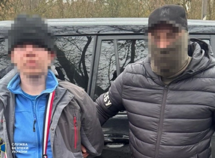 Працював на ФСБ: в Одесі спіймали російського агента зі схроном зброї для замовних убивств. Фото