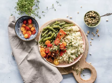 Як почати їсти здоровіше без дієт: 10 простих звичок від експертів, які дійсно працюють