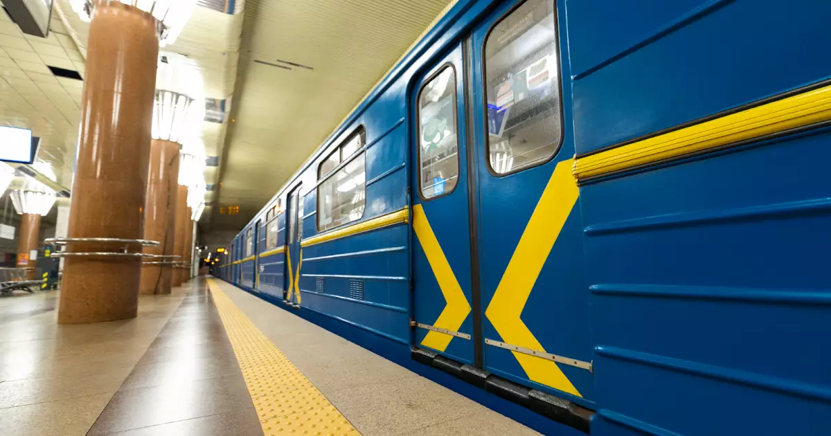 Метро Києва купує світлофори за мільйон гривень