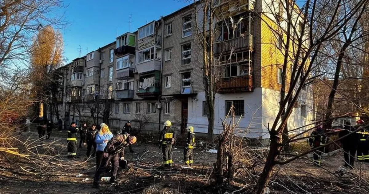 Окупанти вдарили по чотирьох районах Дніпропетровщини: є пошкодження, серед постраждалих — 15‑річний юнак.