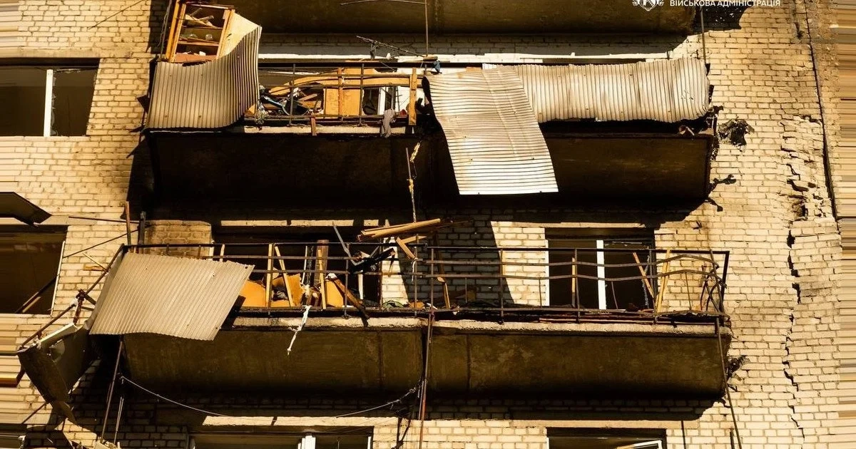 Удар РФ по багатоповерхівці у Дніпрі: влада повідомила про стан постраждалих