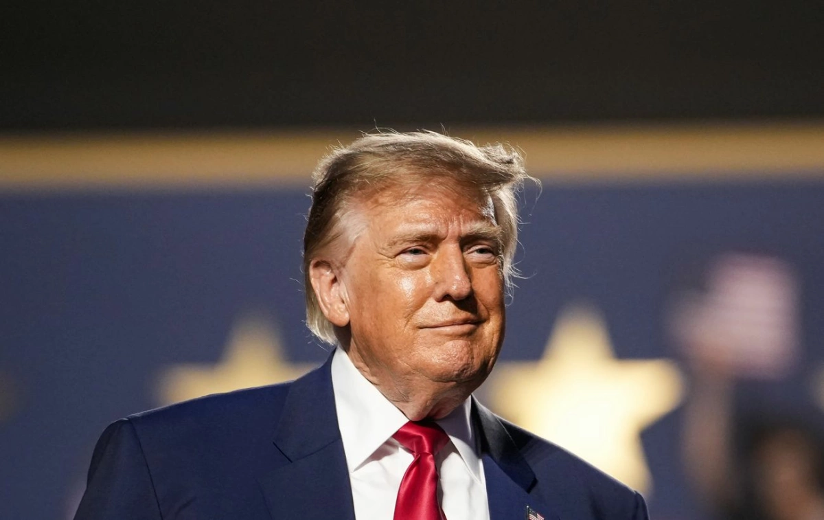 Трамп заявив, що Маск зняв обмеження Starlink для ЗСУ — про їхню розмову не сказав