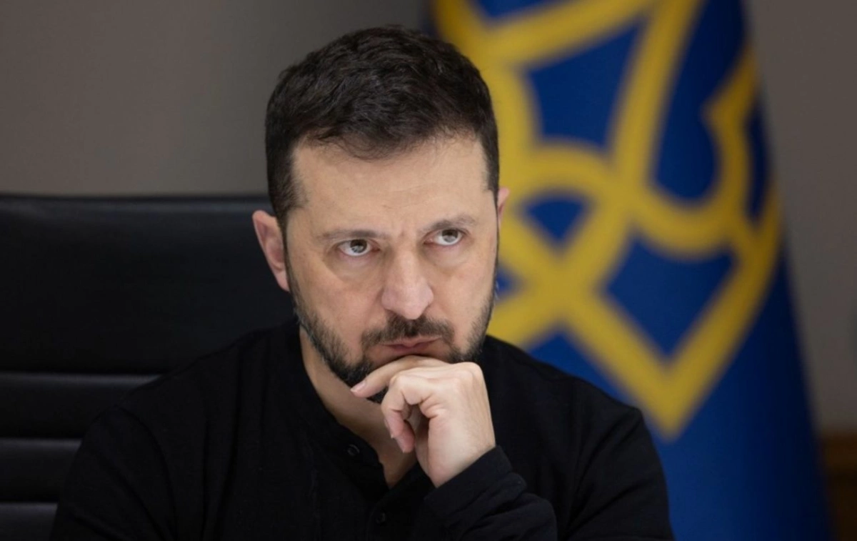 Податки на посилки та звітність онлайн-платформ: Зеленський підписав закони