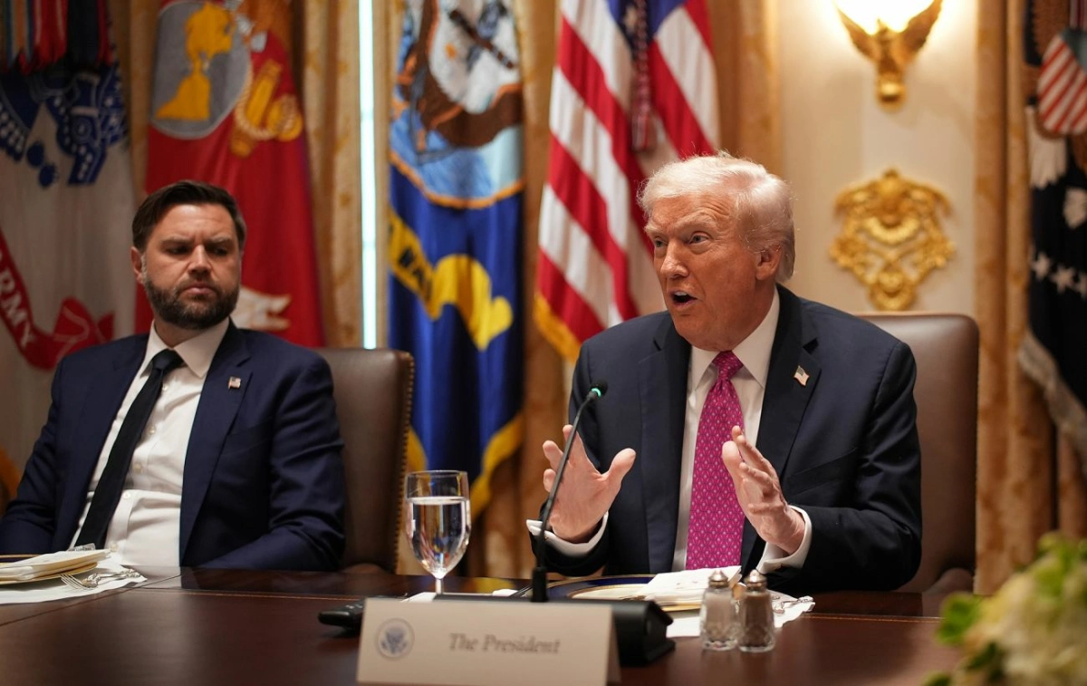 Трамп спростував переговори з Іраном: що насправді доручав Венсу