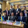 В Україні запустять перший центр роботизованої хірургії: медиків навчатимуть на системі SR2000