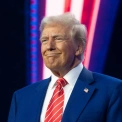 Трамп заявив, що після війни США вестимуть бізнес і з Україною, і з росією