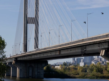 Росія знову пошкодила Південний міст: які станції метро в Києві закриті