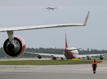 Авіаколапс у росії: понад 460 рейсів затримали через рекордну атаку дронів