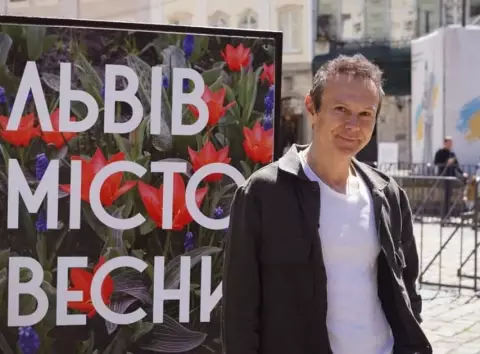 Святослав Вакарчук у Львові: зустріч з мамою та незапланований концерт