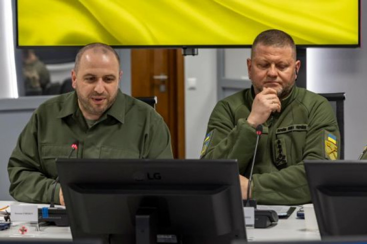 Обговорювали контрнаступ України: Залужний і Умєров зустрілися з очільником Пентагону (фото) (GlavPost)