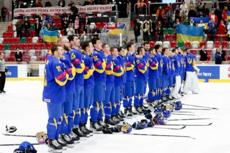 Збірна України з хокею здобула чергову перемогу та вийшла до фіналу відбору на Олімпіаду-2026 (GlavPost)