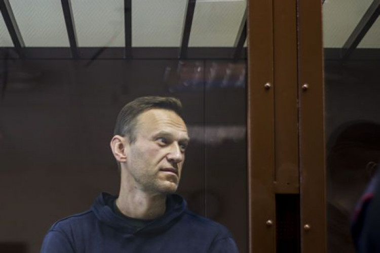 Стало відомо, скільки росіян затримали через вшанування пам'яті Навального (GlavPost)