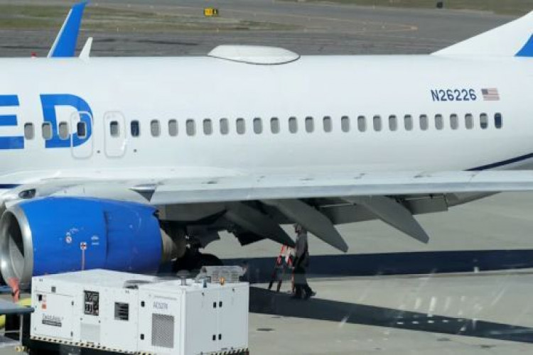 У літака Boeing прямо під час польоту відірвалася частина обшивки: подробиці (GlavPost)