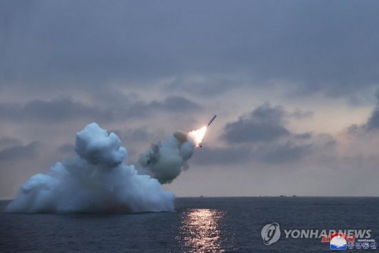 Північна Корея запустила невідому балістичну ракету в бік Східного моря - ЗМІ (GlavPost)