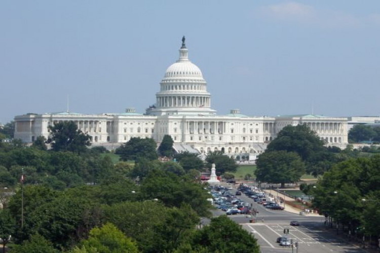 Сенат США ухвалив законопроект про допомогу Україні (GlavPost)