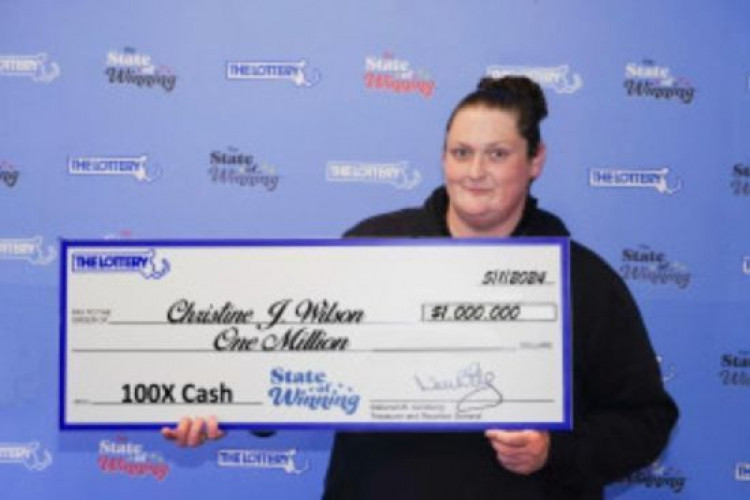 Двічі в одну річку: Американка виграла в лотерею 1 мільйон доларів через 2 місяці після такого самого джекпоту (GlavPost)