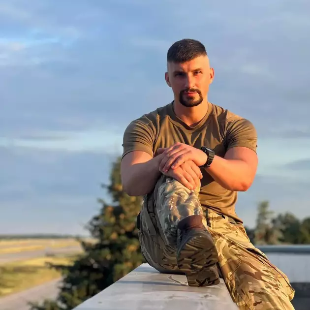 На щиті: на фронті загинув нацгвардієць з Київщини Олександр Кудрицький. Фото - 1