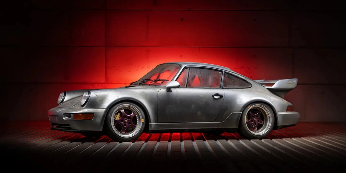 Покритий шаром бруду Porsche 911 90-х продали на аукціоні за $4,7 млн (фото) - 1